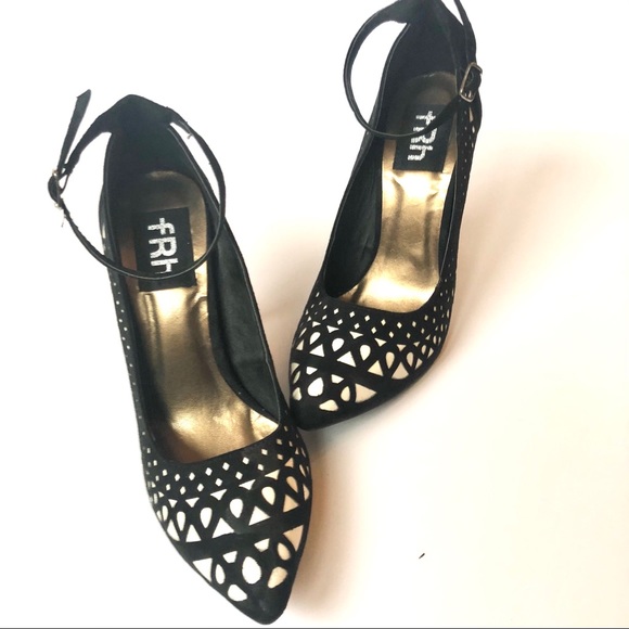 Fru designer stiletto heels in off white & black - Picture 2 of 10